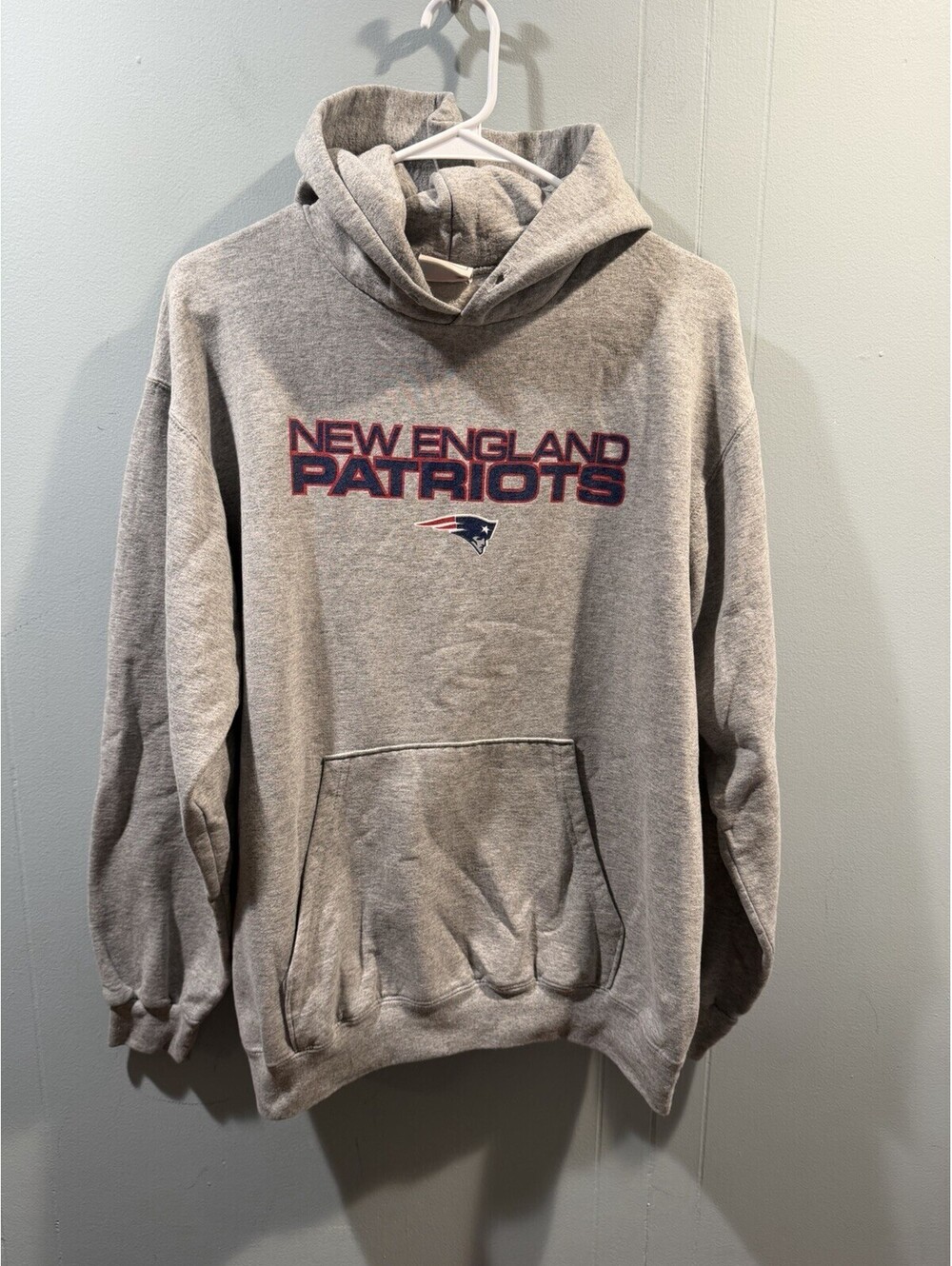 Mens NFL New England Patriots Hoodie Pullover Gray Great For Work